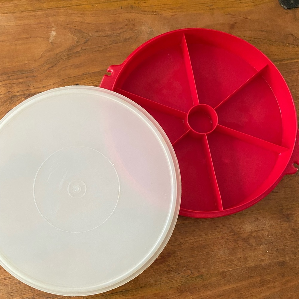 Tupperware Party Susan Tray with Cover